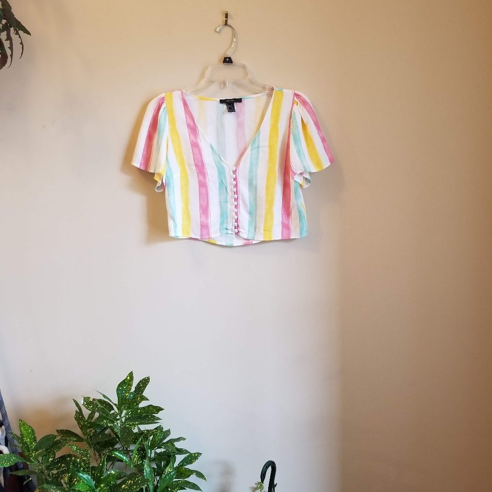 F21 vertical stripe buttoned butterfly sleeve crop